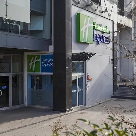 Express By Ihg Hotel 3*