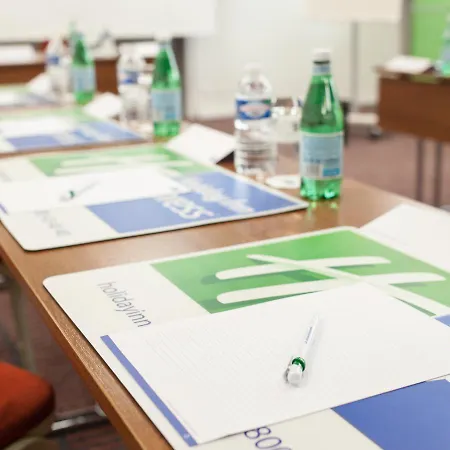 ホリデイ エクスプレス