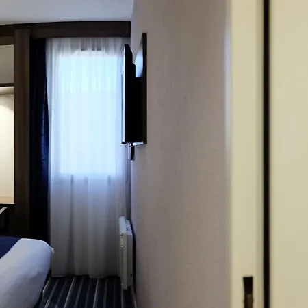Express By Ihg 3*