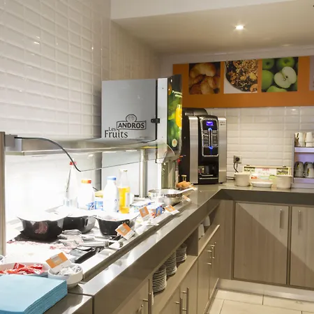 Express By Ihg Hotel