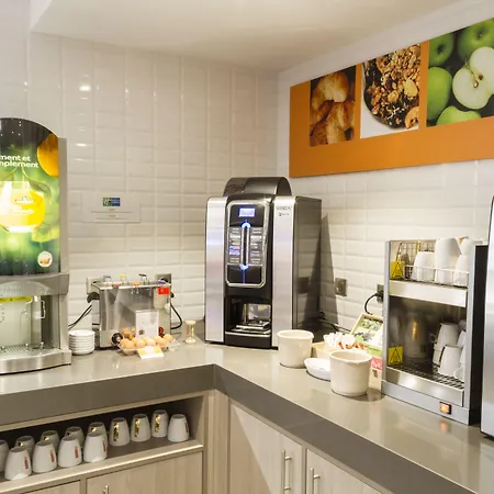 ホリデイ エクスプレス ホテル 3*