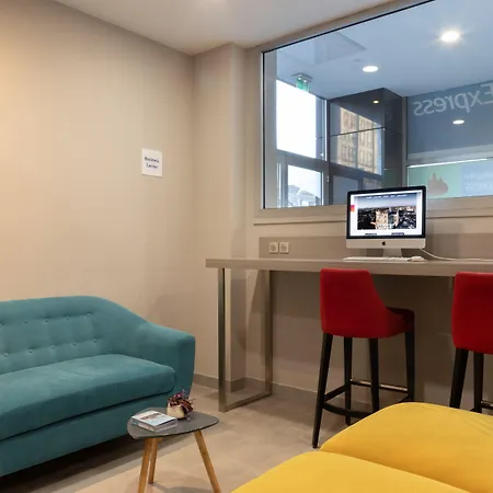 ホテル ホリデイ エクスプレス