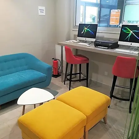 Express By Ihg Szálloda