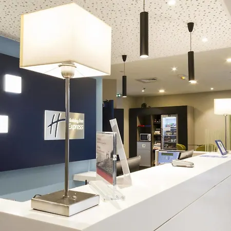 Express By Ihg 3*