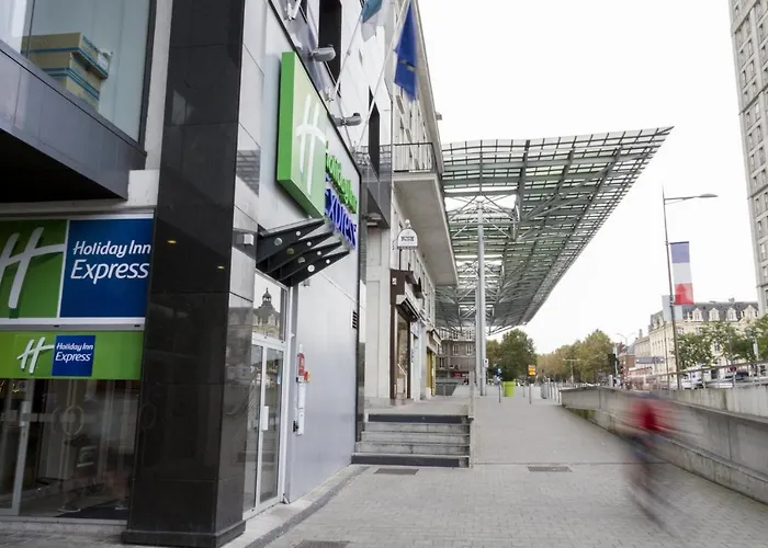 Express By Ihg Hotel 3*